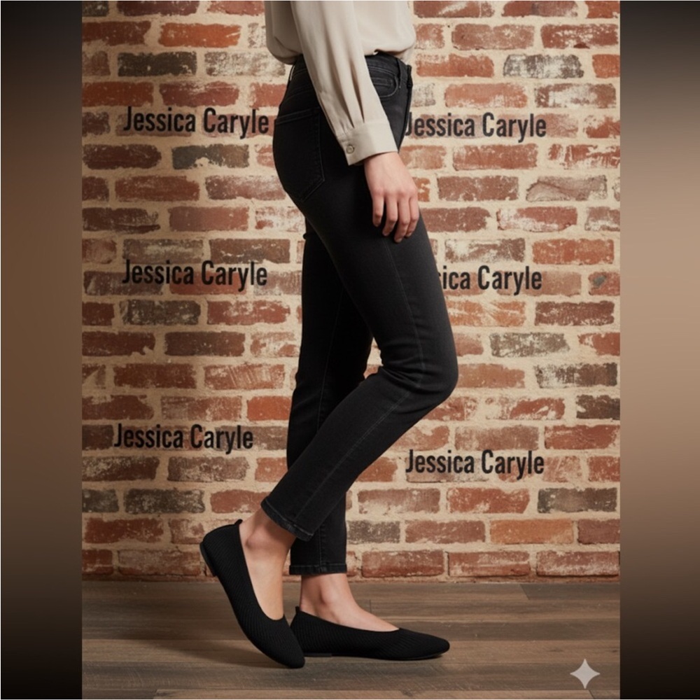 New authentic Jessica Carlyle super flexible comfortable black fabric flats